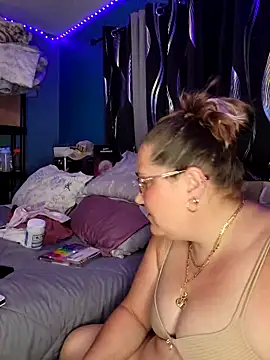 SexyNikki6969 online show from March 28, 12:44 am