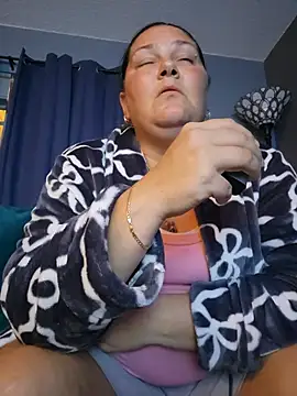 Snapshot of SexyNikki6969 chatting on June 8, 9:43 am SexyNikki6969 online show from June 8, 9:43 am