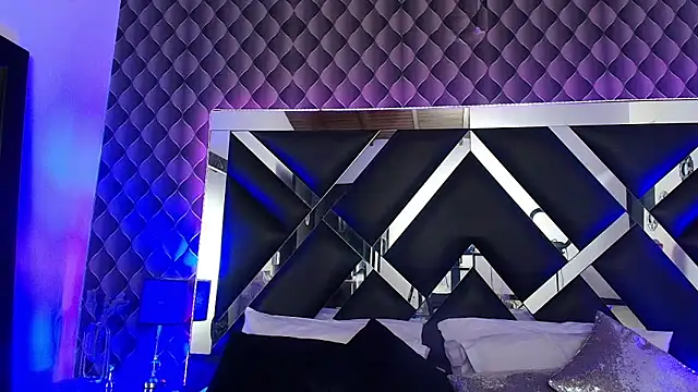 victoriaa lee  online show from November 24, 7:14 pm