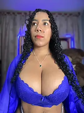 Snapshot of serena_willow chatting on September 21, 10:20 am serena willow online show from September 21, 10:20 am
