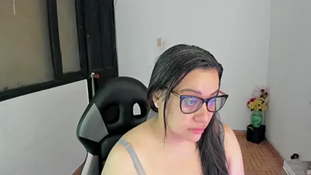 Snapshot of smile_sweetpao chatting on December 15, 9:31 pm smile sweetpao online show from December 15, 9:31 pm