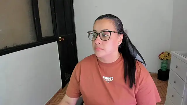 Snapshot of smile_sweetpao chatting on October 22, 12:10 am smile sweetpao online show from October 22, 12:10 am