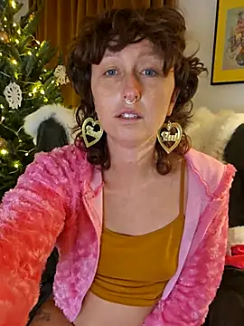 mossy kiss online show from December 18, 4:33 pm