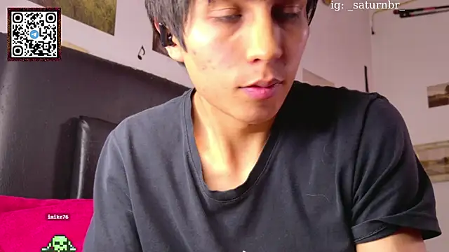 Snapshot of seraph1n chatting on March 11, 7:35 am seraph1n online show from March 11, 7:35 am