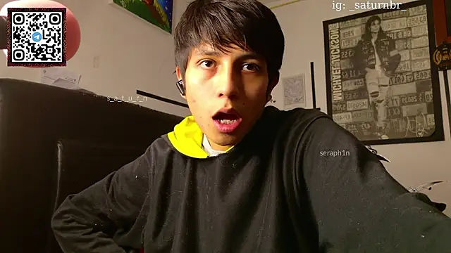 Snapshot of seraph1n chatting on December 7, 8:49 am seraph1n online show from December 7, 8:49 am