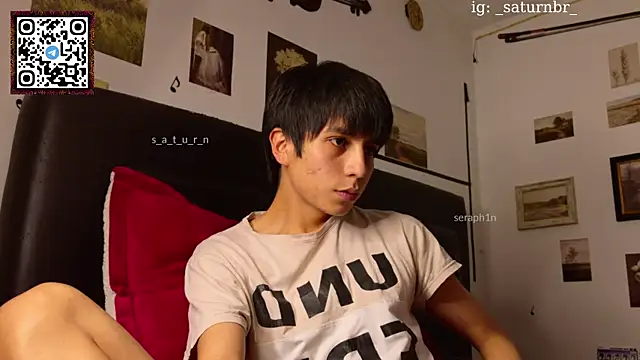Snapshot of seraph1n chatting on January 5, 6:46 am seraph1n online show from January 5, 6:46 am
