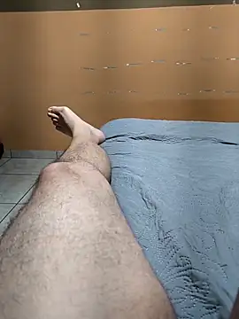 Snapshot of trimineiro_ chatting on February 22, 11:28 pm trimineiro online show from February 22, 11:28 pm