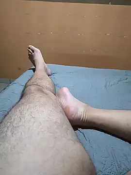 Snapshot of trimineiro_ chatting on February 17, 4:10 am trimineiro online show from February 17, 4:10 am