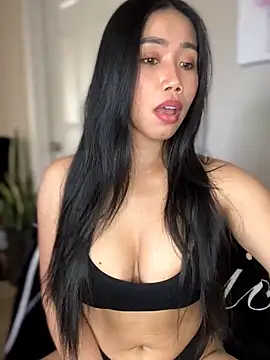 JazzieXo online show from February 19, 8:50 pm