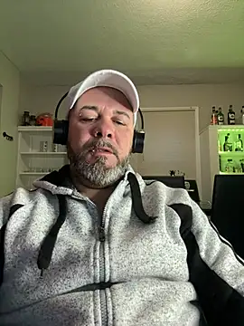 Snapshot of Cristian-Brayan chatting on March 20, 12:11 pm Cristian-Brayan online show from March 20, 12:11 pm