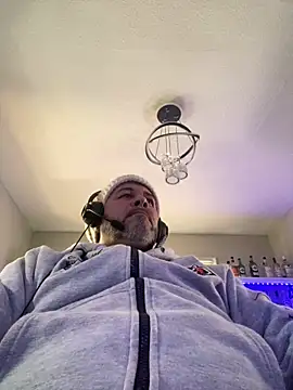 Cristian-Brayan online show from February 7, 6:16 pm