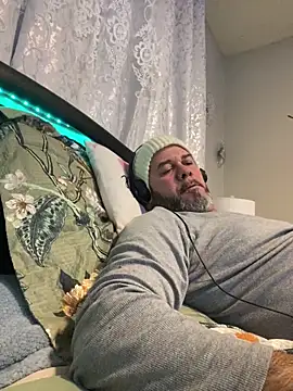 Cristian-Brayan online show from February 2, 11:26 pm