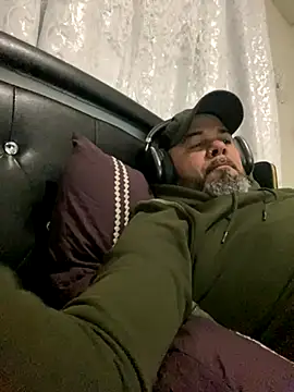 Cristian-Brayan online show from November 24, 11:21 am