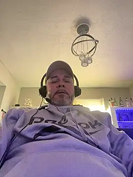 Cristian-Brayan online show from February 8, 1:53 pm