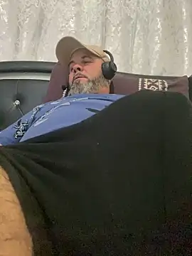 Cristian-Brayan online show from December 2, 2:08 pm