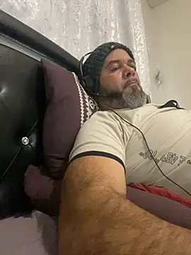 Cristian-Brayan online show from December 1, 1:34 pm