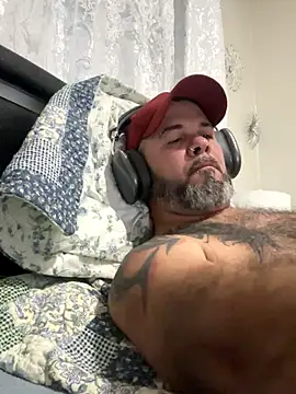 Cristian-Brayan online show from November 3, 1:58 pm