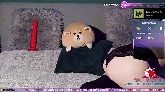 strawberry muffin online show from July 8, 7:47 pm