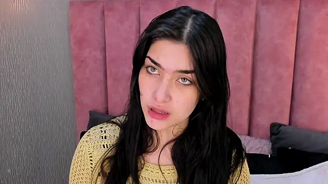 Alexa Thaylor  online show from November 12, 1:26 pm