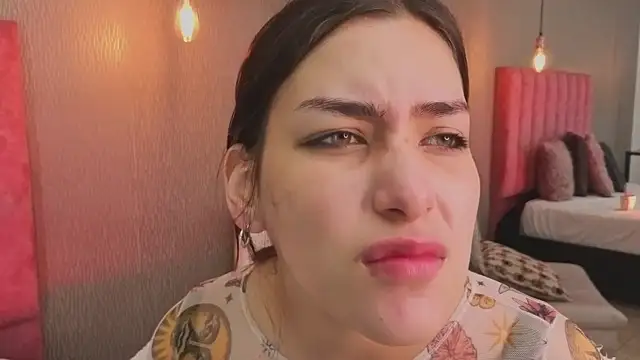 Alexa Thaylor  online show from April 9, 3:29 pm