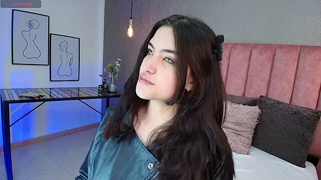 Alexa Thaylor  online show from March 21, 2:21 pm