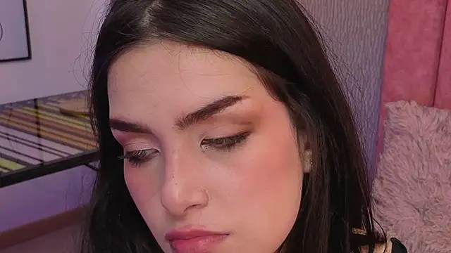 Alexa Thaylor  online show from May 1, 6:13 pm