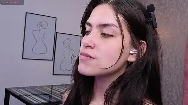 Alexa Thaylor  online show from March 16, 3:26 pm