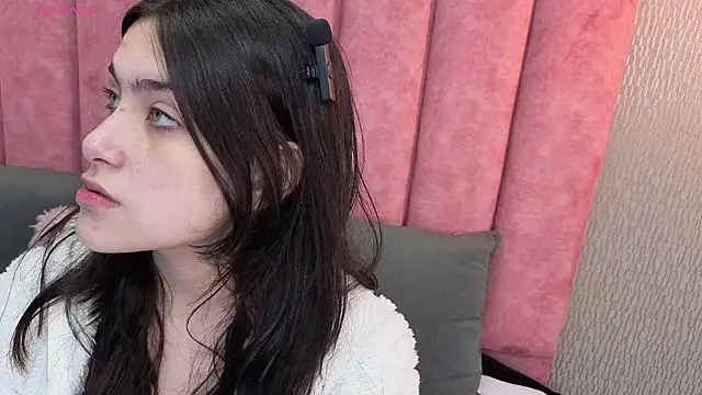 Alexa Thaylor  online show from March 5, 4:03 pm