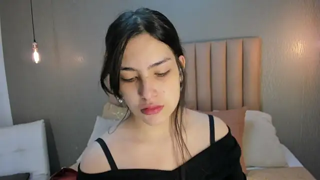 Alexa Thaylor  online show from September 12, 1:33 pm