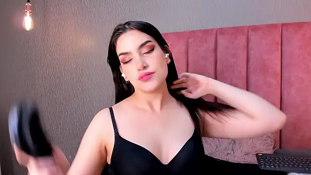 Alexa Thaylor  online show from November 5, 1:25 pm