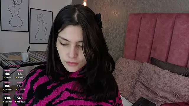 Alexa Thaylor  online show from March 24, 4:29 pm