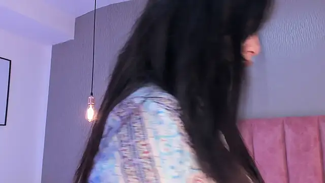 Alexa Thaylor  online show from October 4, 3:24 pm