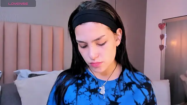 Alexa Thaylor  online show from March 19, 2:46 pm