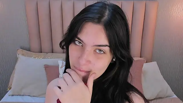 Alexa Thaylor  online show from September 17, 2:19 pm