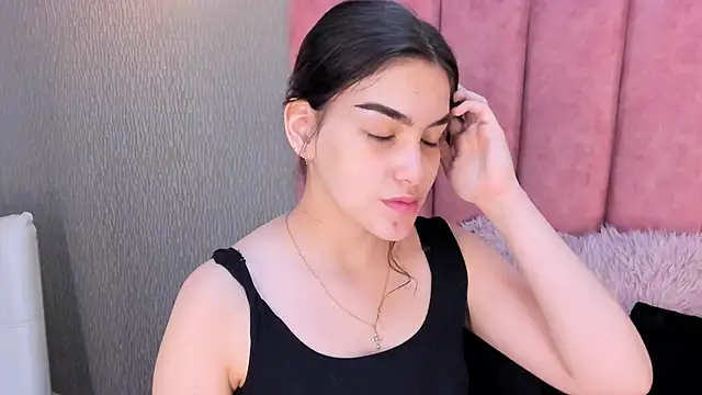 Alexa Thaylor  online show from October 24, 3:11 pm