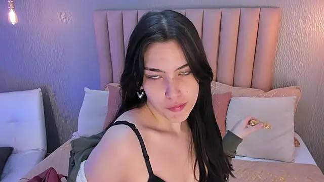 Alexa Thaylor  online show from September 30, 3:29 pm