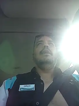 RobertoBuzios22 online show from March 4, 11:40 am