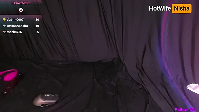HotWifeNisha online show from October 5, 1:07 am