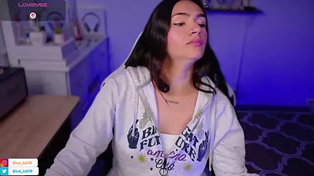 ImLui lu online show from November 22, 11:25 pm