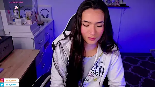 ImLui lu online show from December 1, 8:42 pm