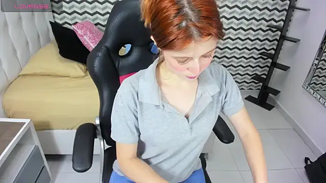 Snapshot of LILAFAVE chatting on September 26, 12:12 pm LILAFAVE online show from September 26, 12:12 pm