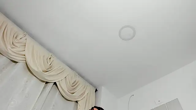 Snapshot of sarita_loven chatting on November 26, 4:45 am sarita loven online show from November 26, 4:45 am