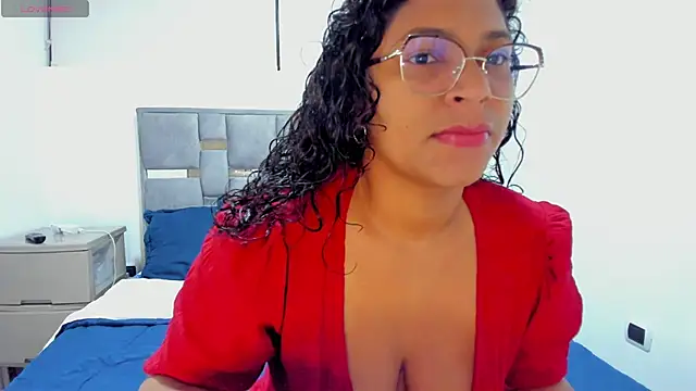 Snapshot of iriss_25 chatting on November 9, 10:52 am iriss 25 online show from November 9, 10:52 am