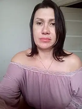 ROXOLANAA SEXY online show from April 2, 5:03 am