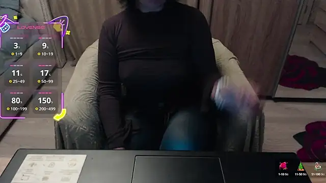 Snapshot of ROXOLANAA_SEXY chatting on September 11, 7:58 pm ROXOLANAA SEXY online show from September 11, 7:58 pm