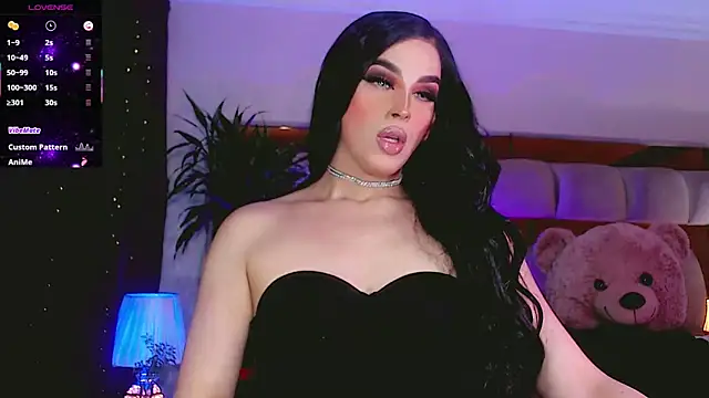 Snapshot of Sophiesweet5 chatting on February 14, 2:23 am Sophiesweet5 online show from February 14, 2:23 am