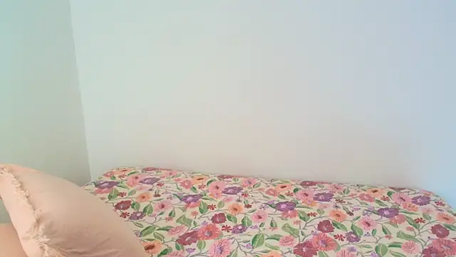 All yours555 online show from April 3, 6:58 pm