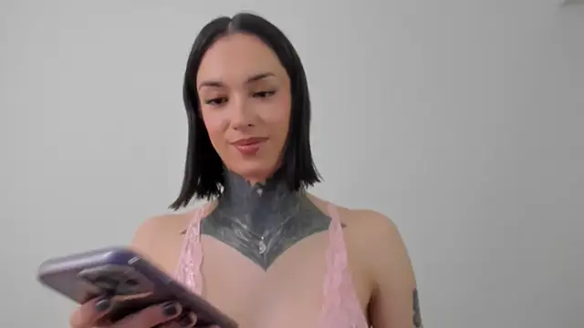 All yours555 online show from November 15, 9:41 pm