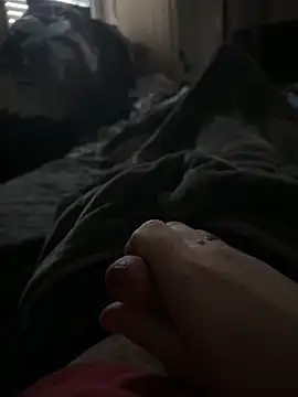 Snapshot of kleinerAlex chatting on February 10, 9:08 am kleinerAlex online show from February 10, 9:08 am