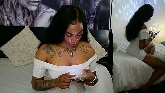 emely brandon online show from February 14, 12:33 am